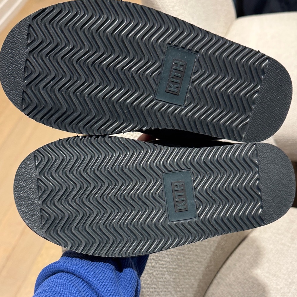 BNIB Kith Monogram Patterned Shearling Slippers - Picture 2 of 4